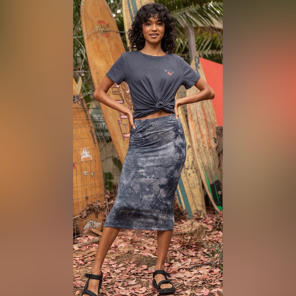NWOT Billabong midi tie die skirt Size M